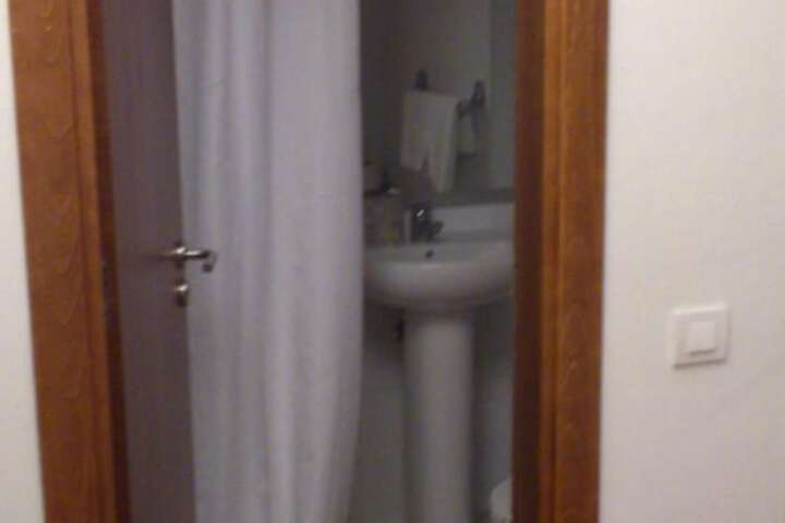 Room 32 of 55