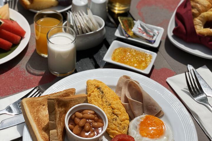 Breakfast/Coffee Service 75 of 89