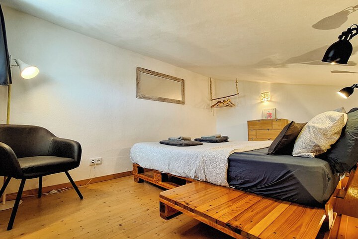 Room 22 of 121