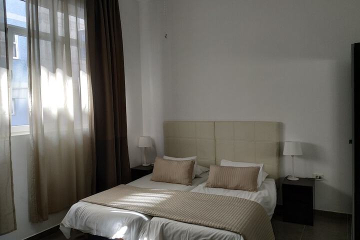 Room 16 of 69