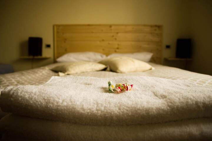 Room 28 of 61