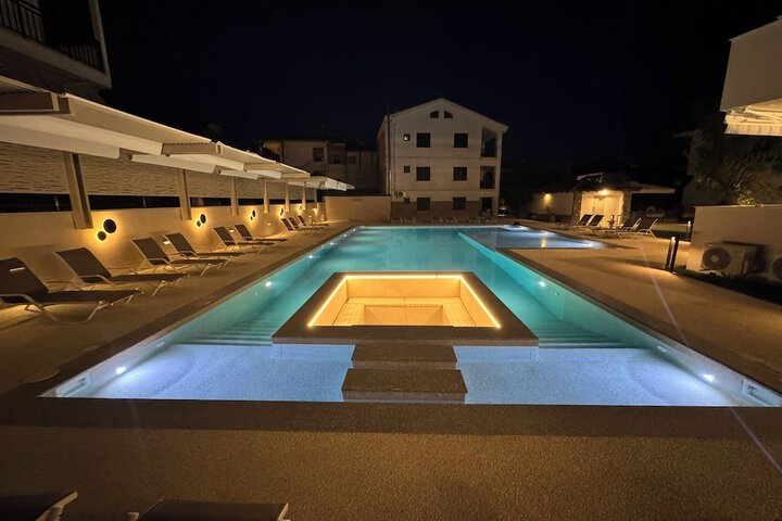 Hotel 56 of 62