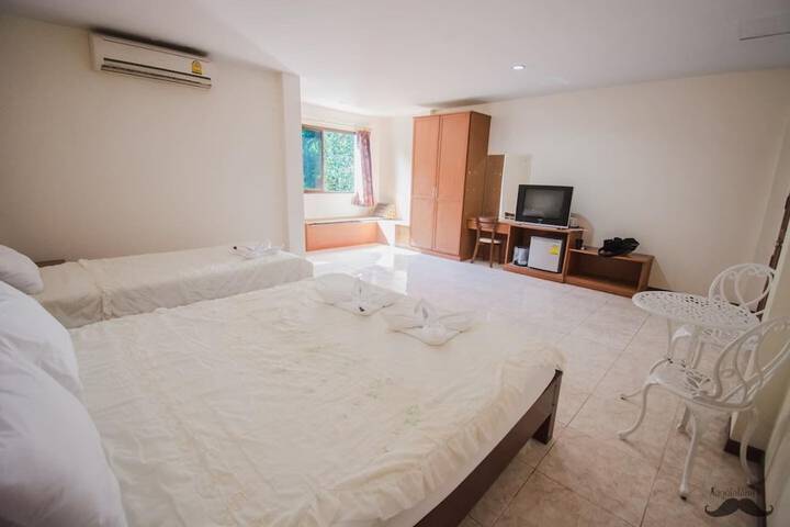 Room 7 of 31