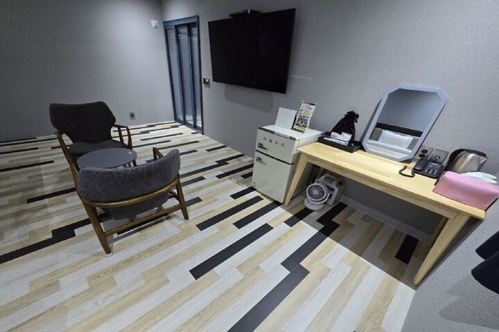 Room 60 of 184