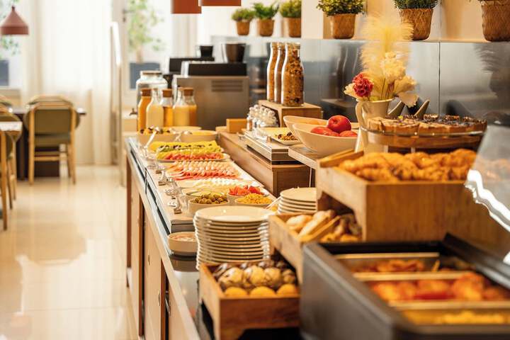 Breakfast buffet