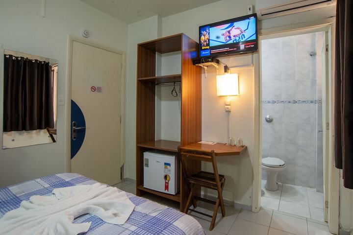Room 21 of 51