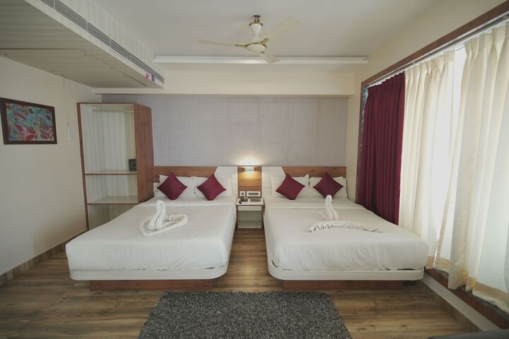 Room 9 of 22