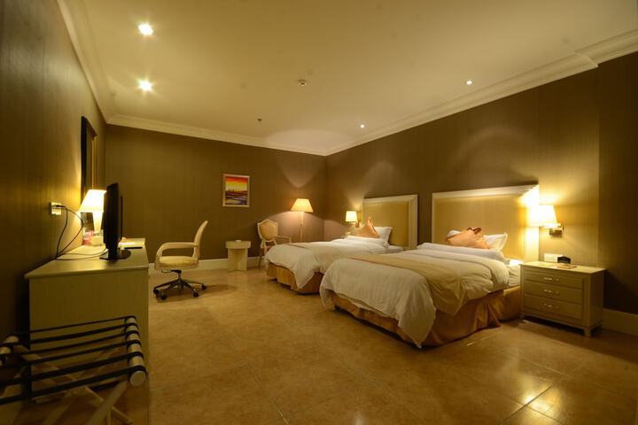 Room 20 of 46