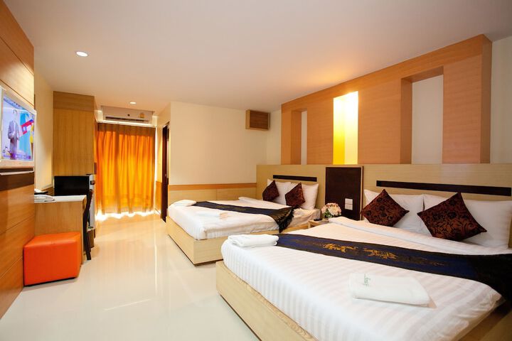 Room 8 of 39