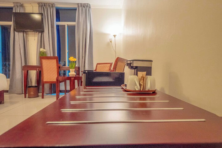 Room 42 of 118