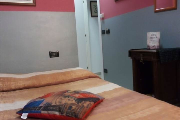 Room 8 of 53