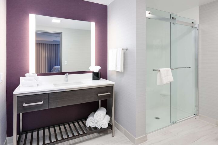 Bathroom shower