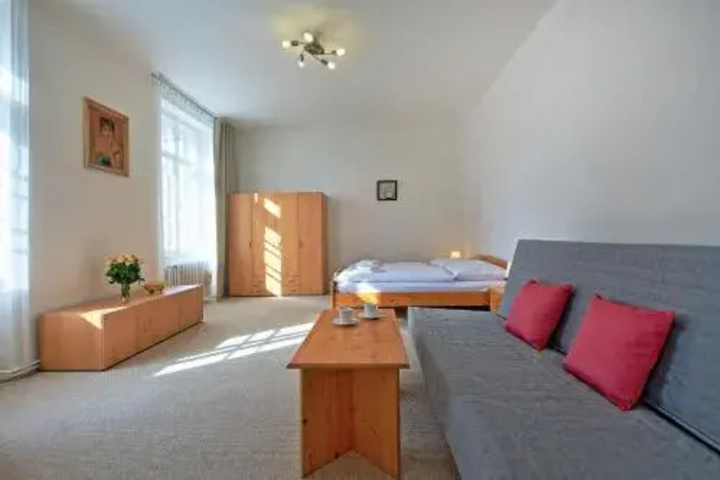 Room 3 of 11