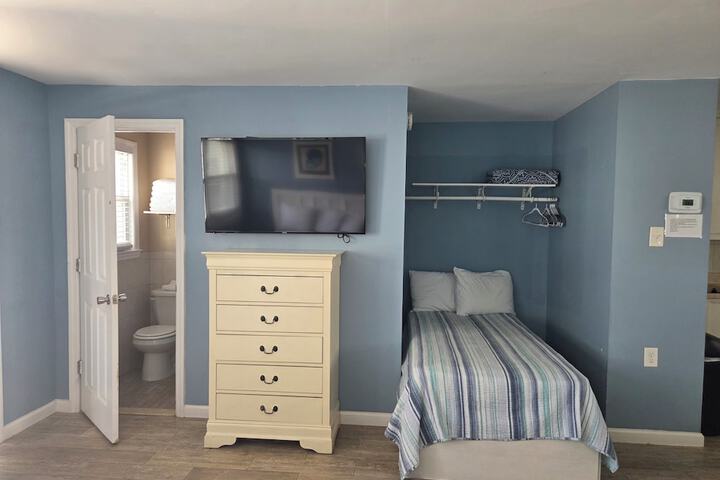 Room 13 of 29