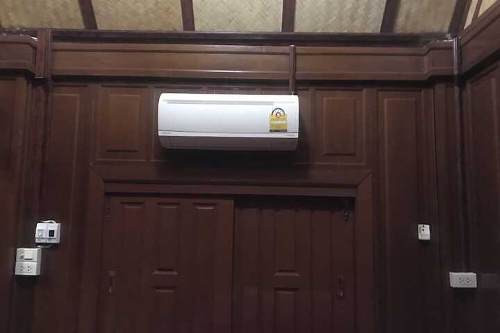 Room 3 of 6