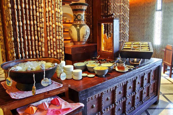 Breakfast/Coffee Service 49 of 81