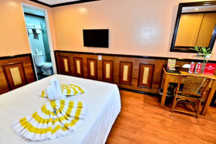 Room 16 of 23