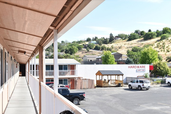 Terrace/Patio 19 of 29