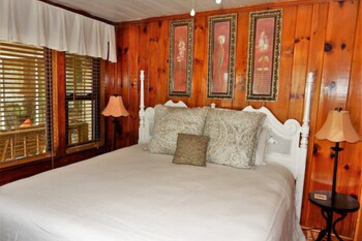 Room 40 of 44