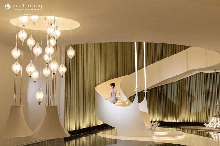 Ballroom/Hall 61 of 71