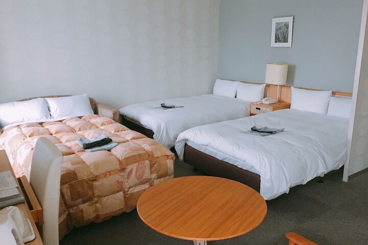 Room 15 of 52