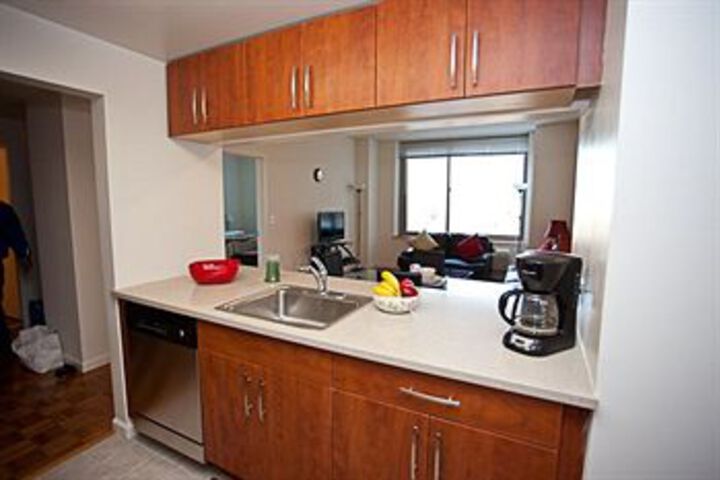 Room 10 of 24