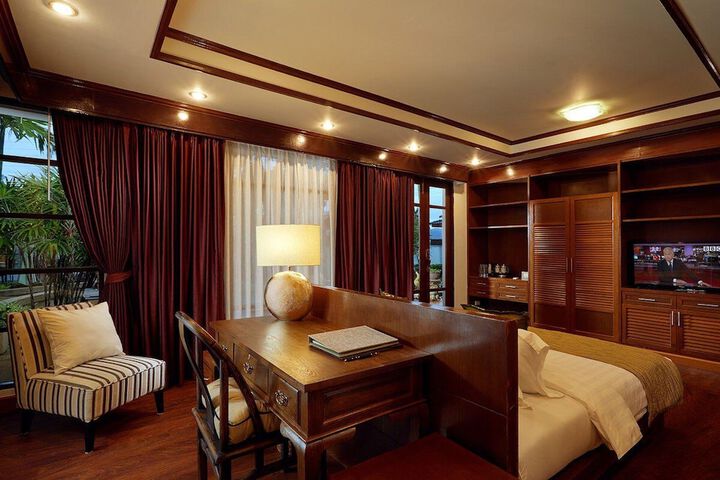 Room 16 of 74