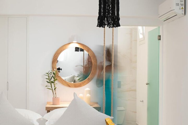 Room 49 of 150