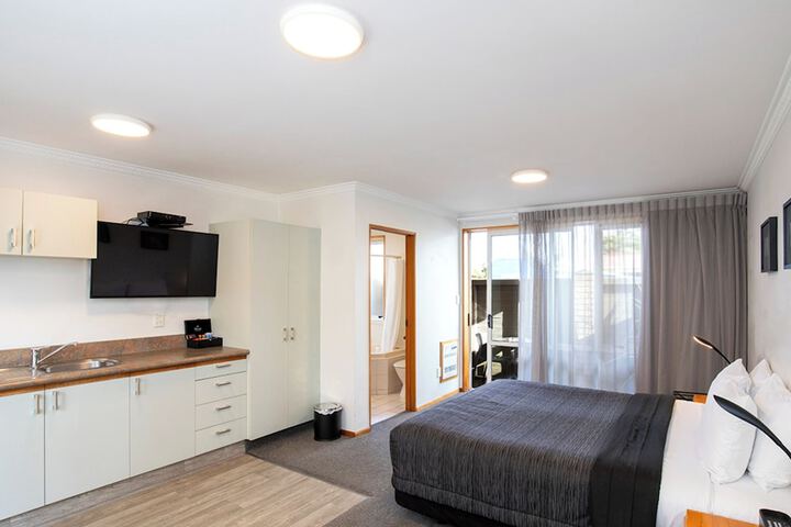 Room 11 of 51