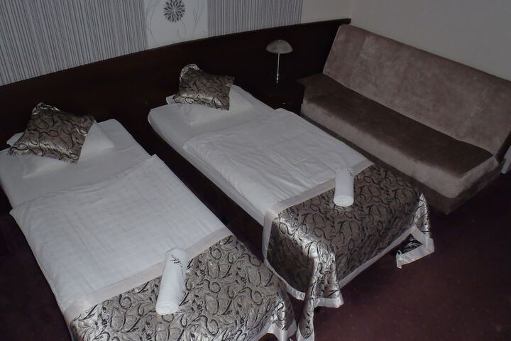 Room 18 of 52