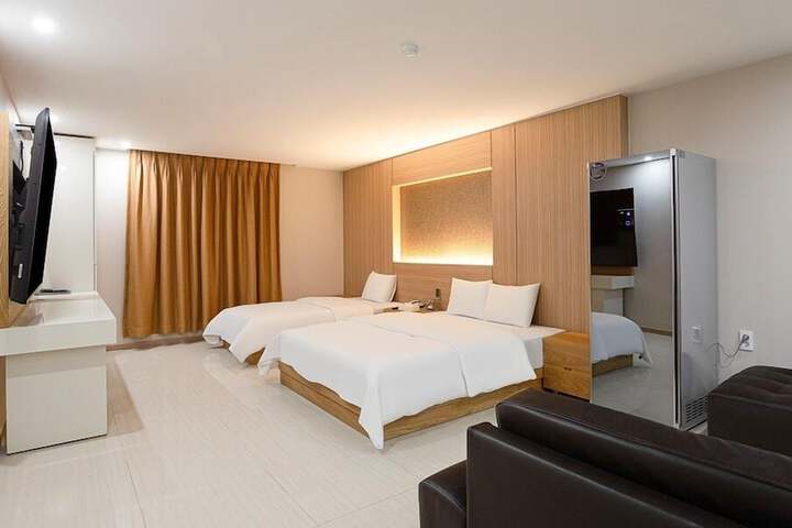 Room 20 of 90
