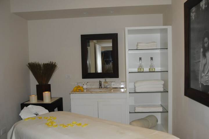 Room 45 of 103