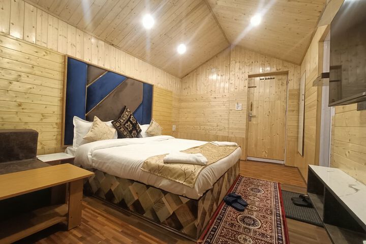 Room 46 of 68