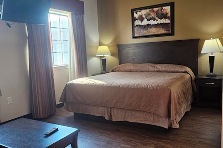 Room 10 of 26