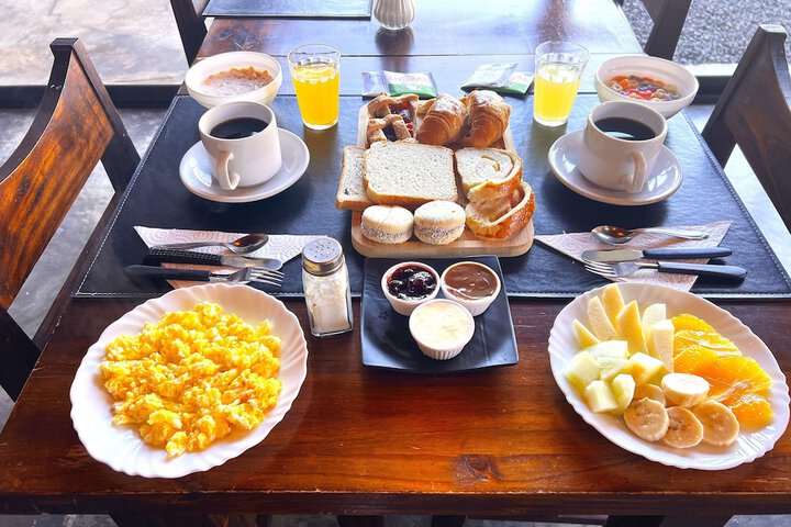Breakfast/Coffee Service 56 of 104