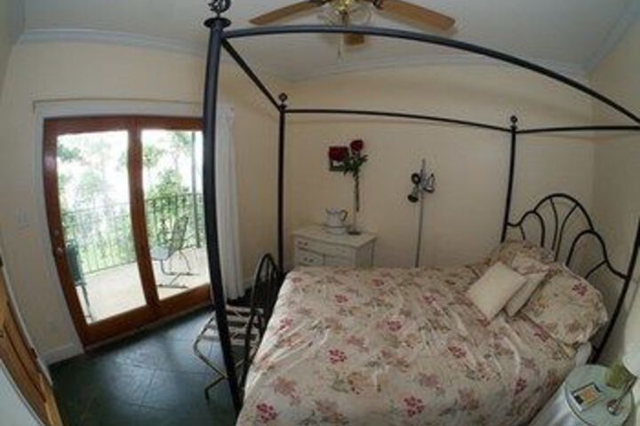 Room 15 of 39