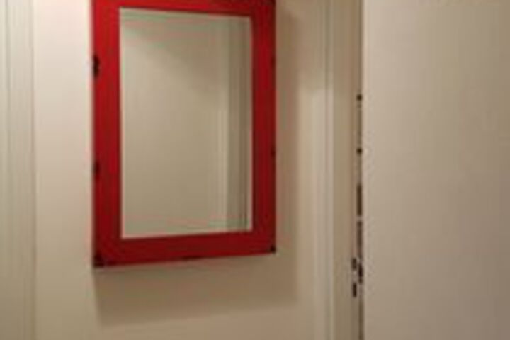 Room 11 of 19