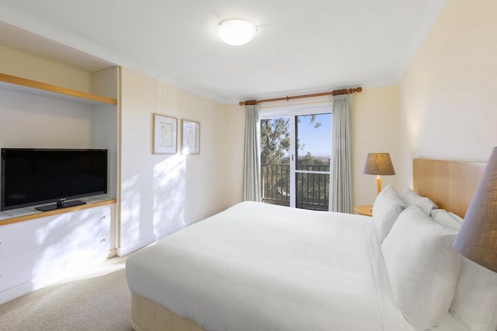 Room 52 of 178
