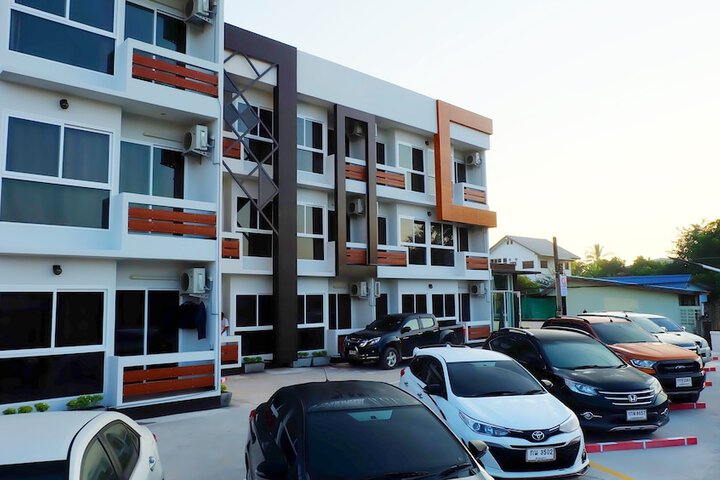Hotel 27 of 29