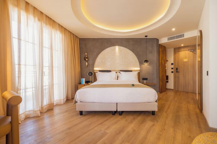 Room 22 of 56