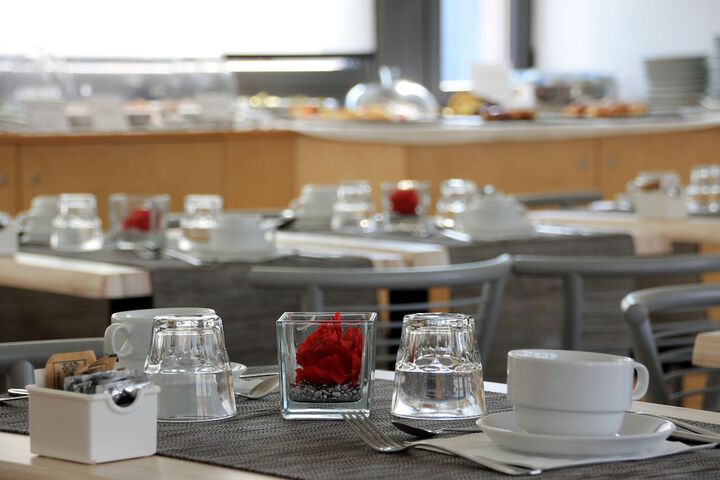 Breakfast/Coffee Service 54 of 89