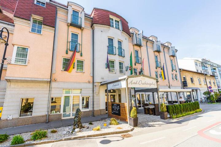 Familie Hopfeld - Hotel Dreikönigshof in Stockerau