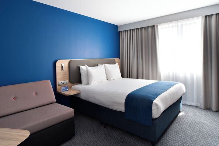 Room 21 of 52