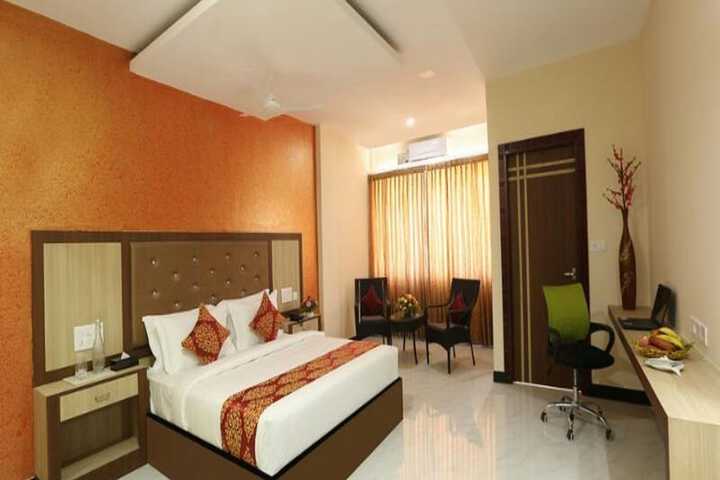 Room 7 of 35