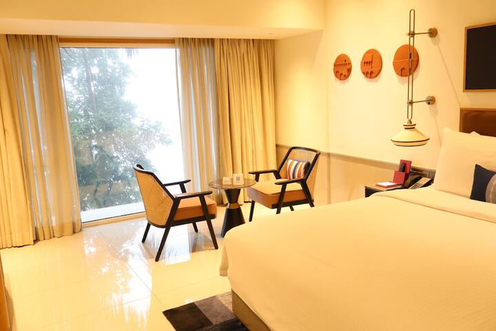 Room 15 of 71