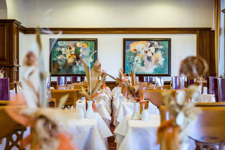 Dining 87 of 173