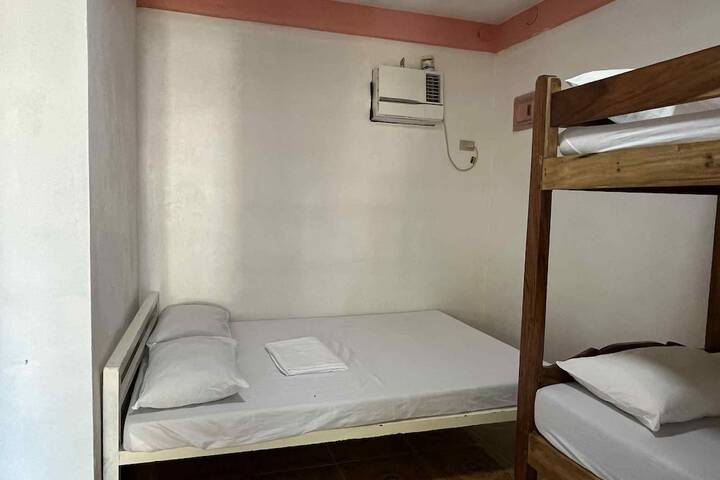 Room 3 of 35
