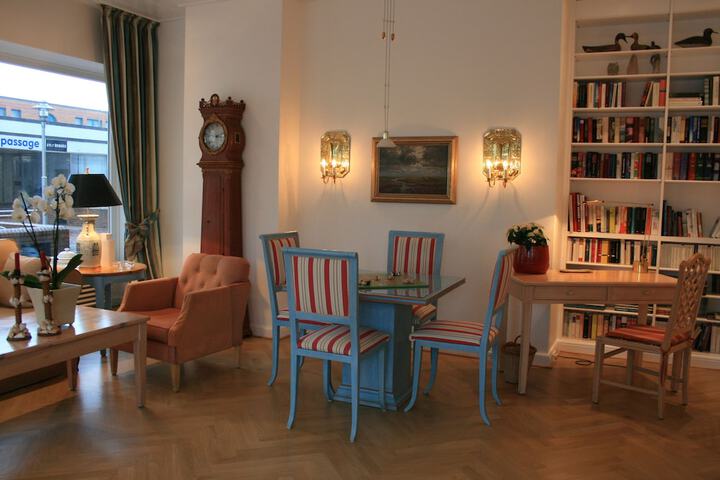 Hotel Interior 6 of 99