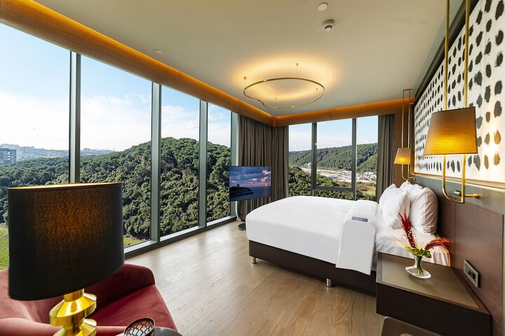 Room 20 of 202