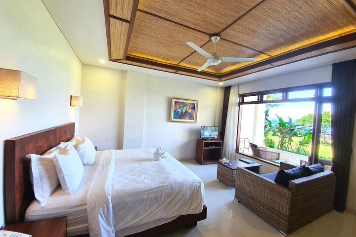 Room 34 of 106